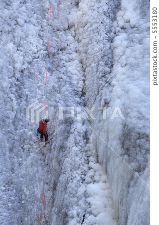 Climb the waterfall Majestic Fukuroda waterfall Ice climbing climb that ice wall 5553180