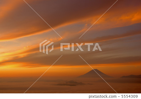 Sea of clouds Morning glow Fuji 5554309