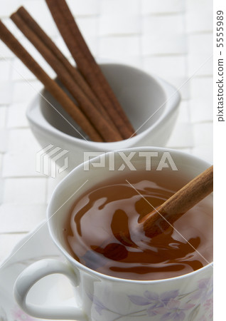 Cinnamon tea 5555989