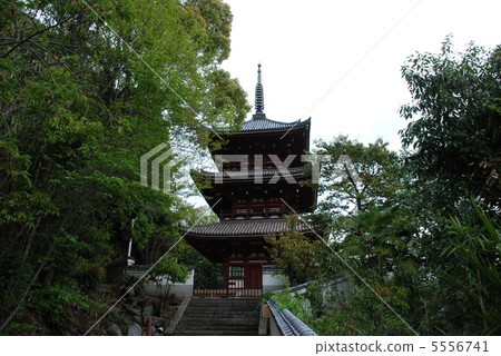 Hiroshima Onomichi Saigokuji Triple Tower 5556741