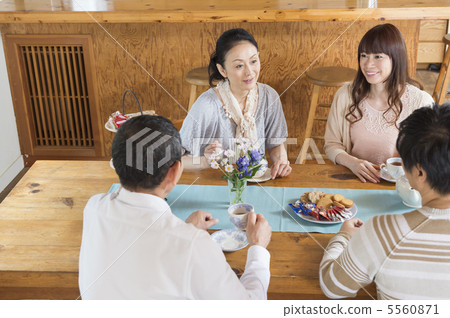 Family dining image 5560871