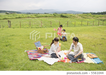 Prairie picnic 5561044