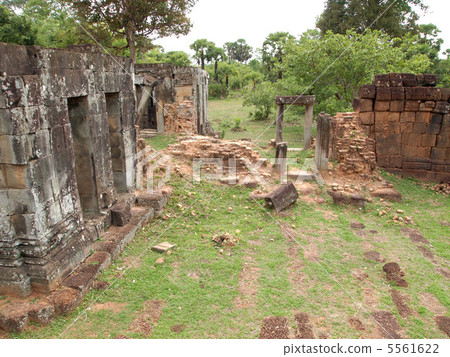 Pre-Loop Temple of World Heritage Angkor Monument 5561622