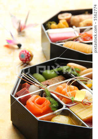 Osechi folding crane vertical 5562774