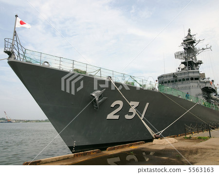 Escort ship Oiyo 5563163