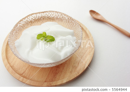 Refreshing Annin tofu 5564944
