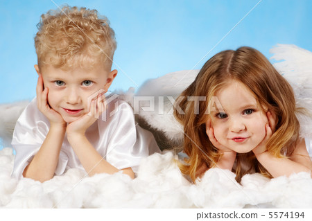 Small angels 5574194