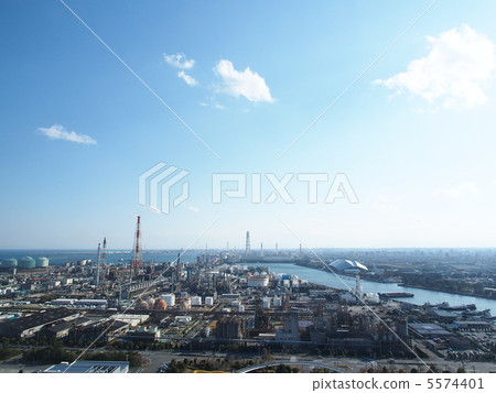 A view of the plant area seen from Yokkaichi Port Port Building 5574401