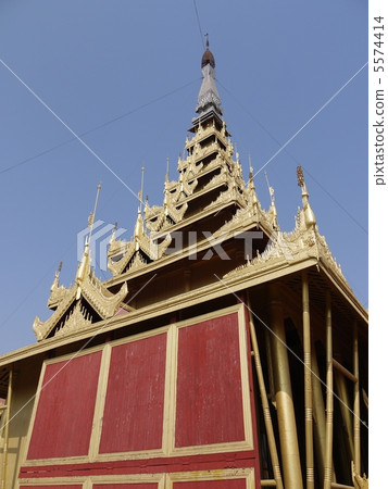 Old royal palace 5574414