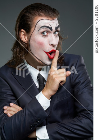 Business clown 5581106