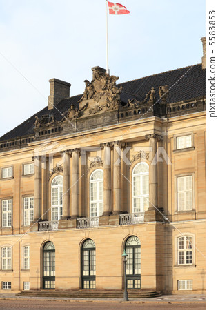 Amalienborg palace Amalienborg palace 5583853