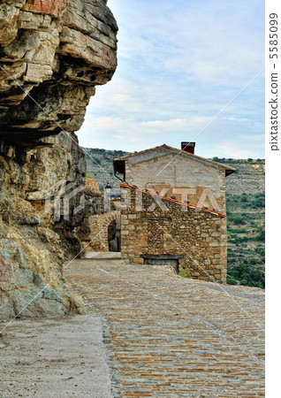 Small spanish old town with mountains view. Ares in Spain. 5585099
