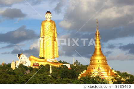 Precious Buddhist relics of Myanmar Precious Buddhist relics of Myanmar 5585460