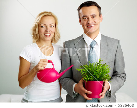 Nature lovers 5586408