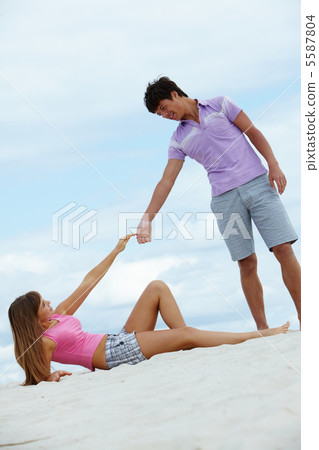 Boyfriend and girlfriend 5587804