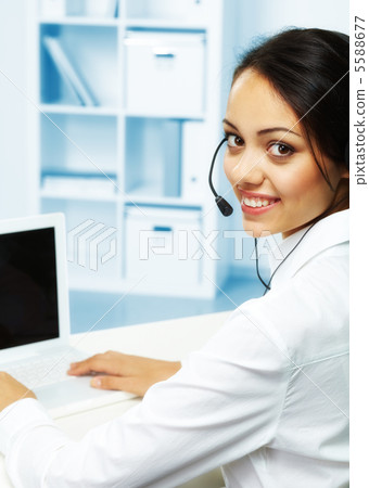 Customer support representative 5588677
