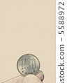100 yen coin 5588972