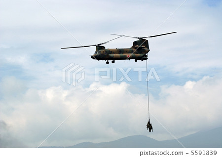 CH-47 (transport helicopter) -2 5591839
