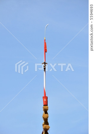 Holocaust of a long sword hood 5594693
