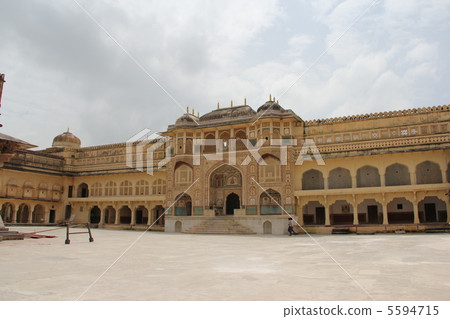 Amber Castle 5594715