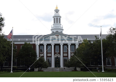 Surrounding Harvard University 5595823