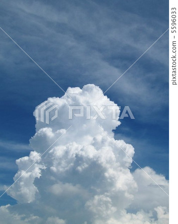 雲 5596033