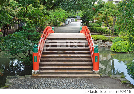 Walking in Toyama · Jinguku Bridge 5597446