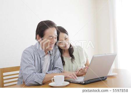 Married couples lifestyle Married couples lifestyle 5597858