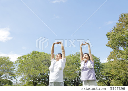 Coupling couple 5597896