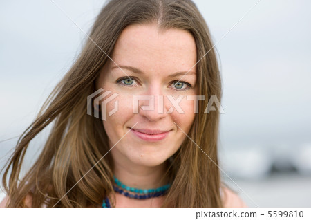 Portrait of beautiful brunette woman 5599810