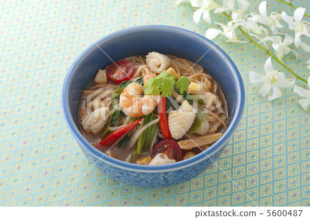 vappodes phalaenopsis, pho, coriander 5600487