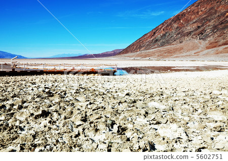 Dead valley Dead valley 5602751