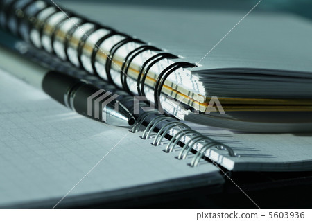 Office object 5603936