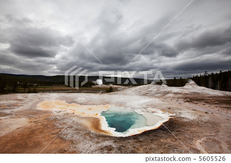 Geyser Geyser 5605526