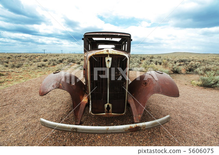 Old car Old car 5606075