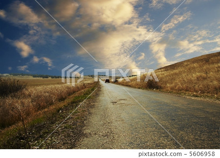 Crimea road Crimea road 5606958