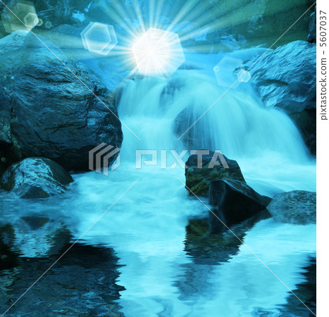 Waterfall 5607037