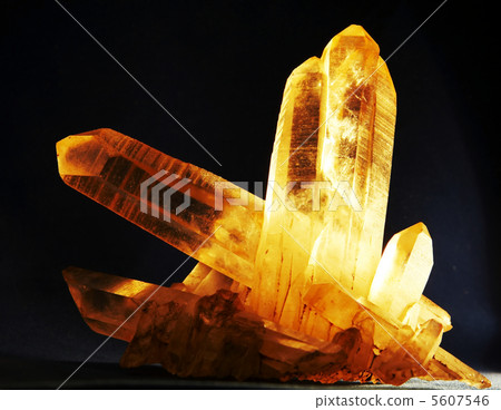 Mountain cristal Mountain cristal 5607546