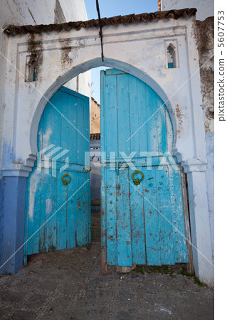 Moroccan door 5607753