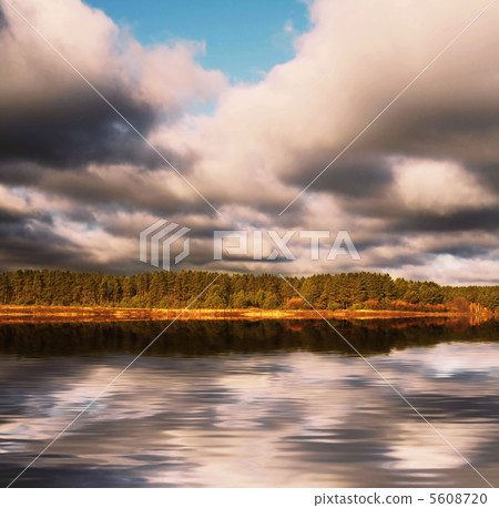 Autumn landscapes Autumn landscapes 5608720