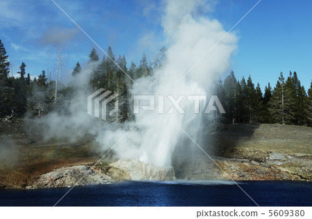 Geyser 5609380