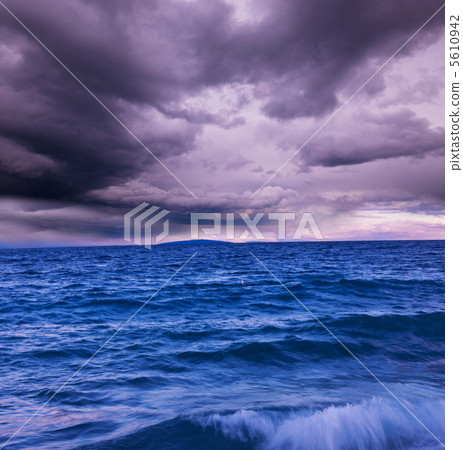 Storm in lake 5610942