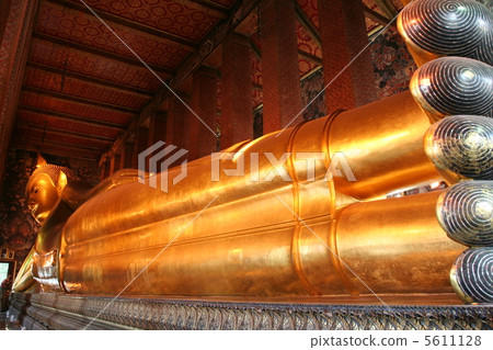 Gold buddha Gold buddha 5611128