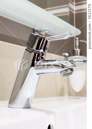 White sink in SPA salon. White sink in SPA salon. 5612579