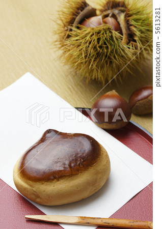 栗子蛋糕 5613281