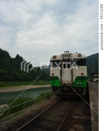 Tadami line · Kiha 40 series image (2) Tadami line · Kiha 40 series image (2) 5613289
