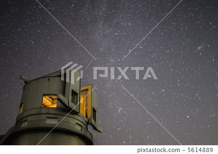Observatory and Starry Sky Observatory and Starry Sky 5614889