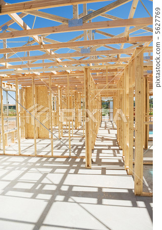 New home construction framing New home construction framing 5627769