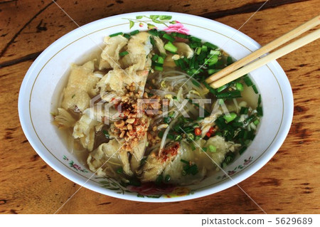 Thai noodle Thai noodle 5629689