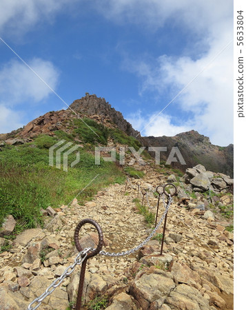 Climbing path to Nasu Asahidake 5633804